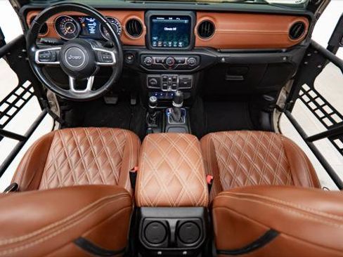 Used 2020 Jeep Gladiator Sport w/ Quick Order Package 24S AWD/4WD image 2