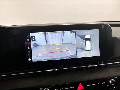 Used 2024 Kia Carnival SX image 14