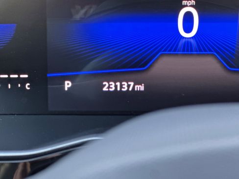 Used 2024 Volkswagen Jetta SE image 29