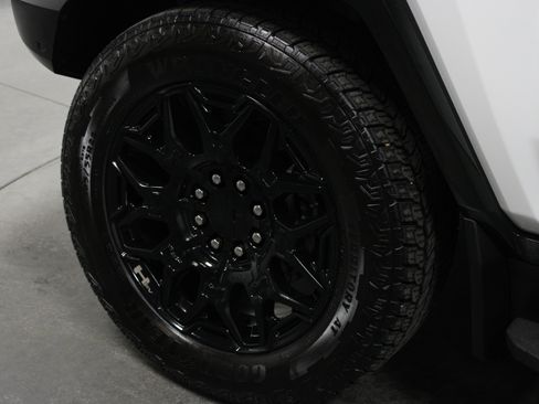Used 2026 GMC Hummer EV SUV AWD/4WD image 10
