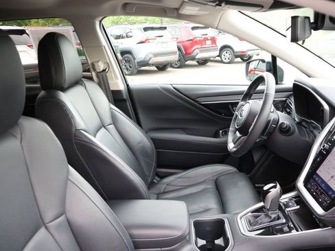 Used 2024 Subaru Outback Touring XT AWD/4WD image 8