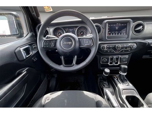 Used 2023 Jeep Wrangler Unlimited Sport AWD/4WD image 8