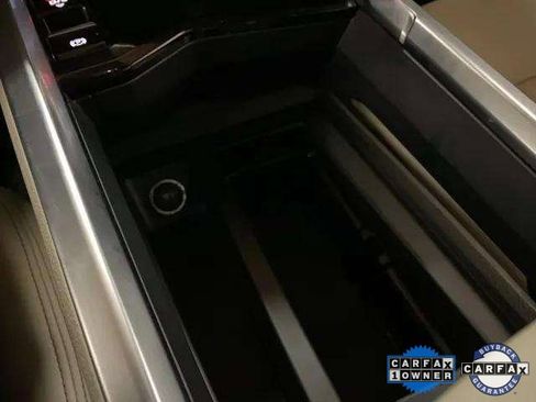 Used 2024 Audi Q8 e-tron Premium image 50