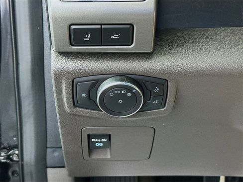 Used 2020 Ford Expedition XLT w/ Equipment Group 202A image 10