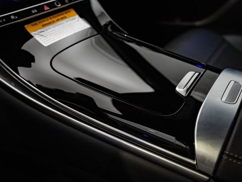 Certified 2026 Mercedes-Benz GLC 300 4MATIC image 37