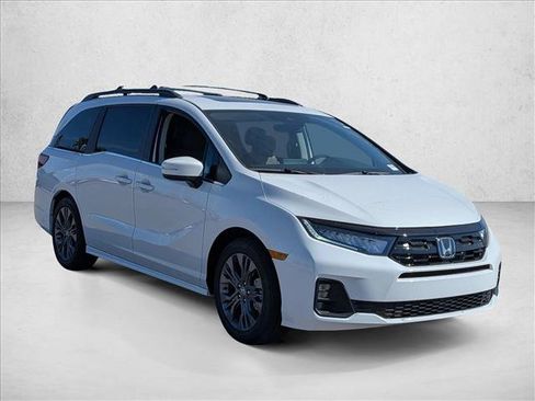 New 2026 Honda Odyssey Touring image 7