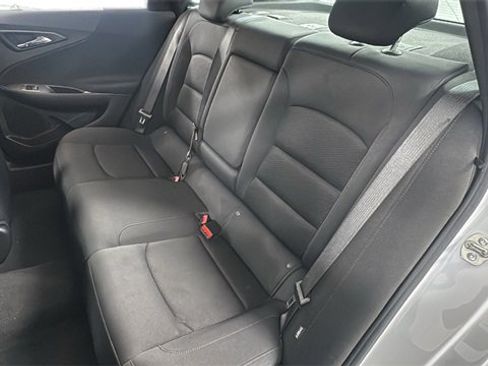 Used 2024 Chevrolet Malibu LT image 12