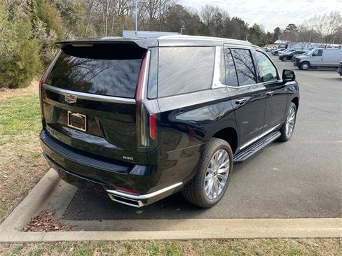 Used 2023 Cadillac Escalade Premium Luxury w/ Performance Package image 35