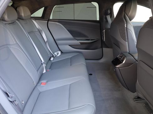 Used 2025 Lucid Air Touring AWD/4WD image 25