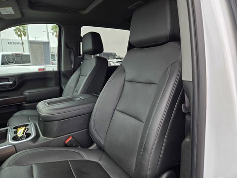 Certified 2022 GMC Sierra 2500 SLT w/ SLT Convenience Package image 15