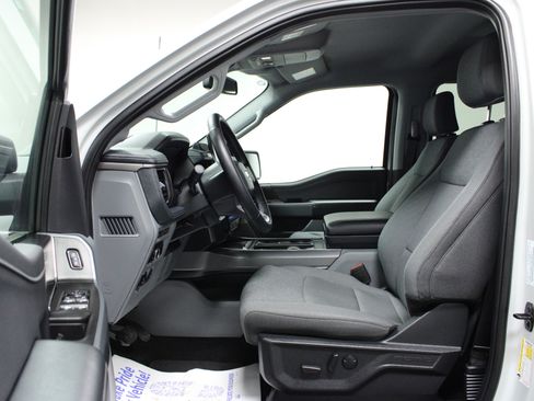 Used 2024 Ford F150 Lightning Flash image 12