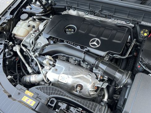 Certified 2022 Mercedes-Benz GLB 250 4MATIC image 27