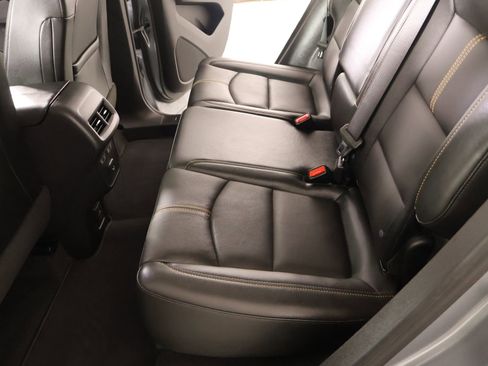 Used 2024 Chevrolet Equinox Premier image 13