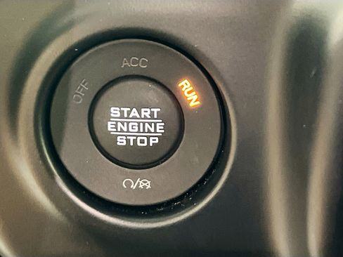 Used 2021 Jeep Wrangler Unlimited Sport image 23