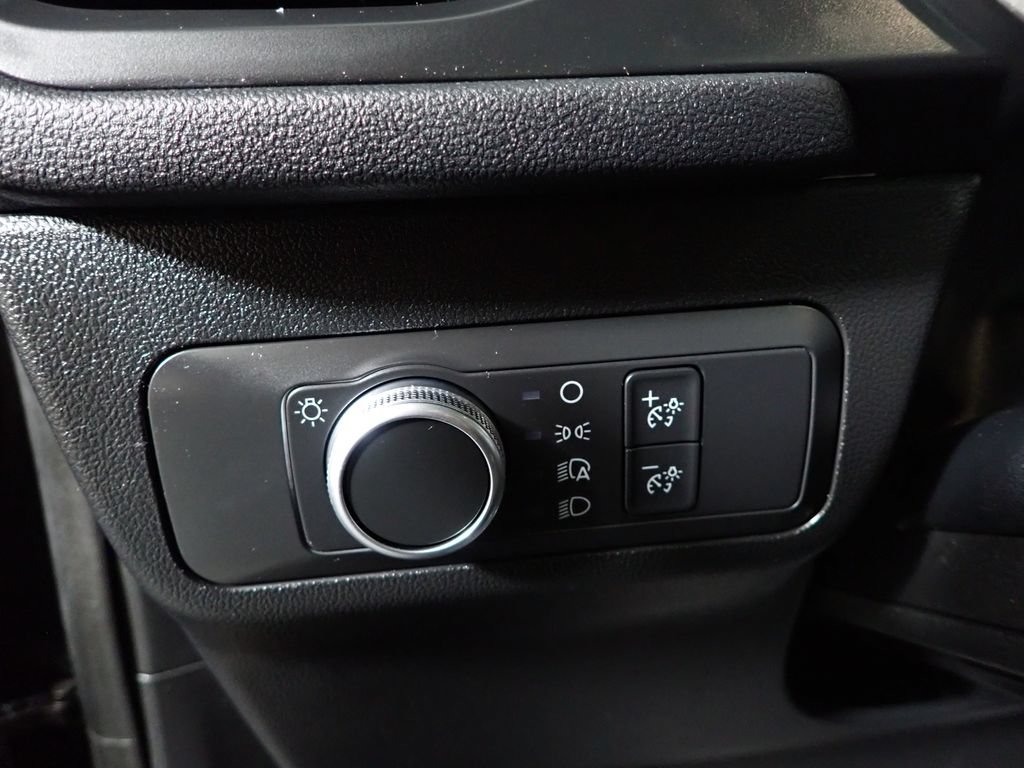 Used 2021 Ford Escape SE w/ Cold Weather Package FWD image 22