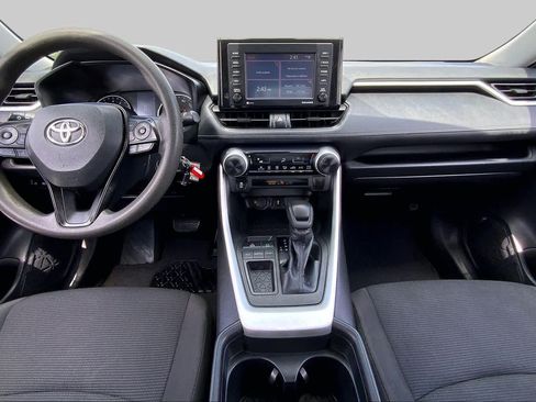 Used 2020 Toyota RAV4 LE FWD image 15