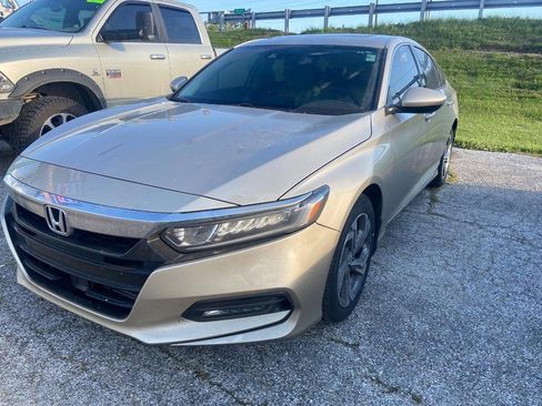Used 2020 Honda Accord EX image 4