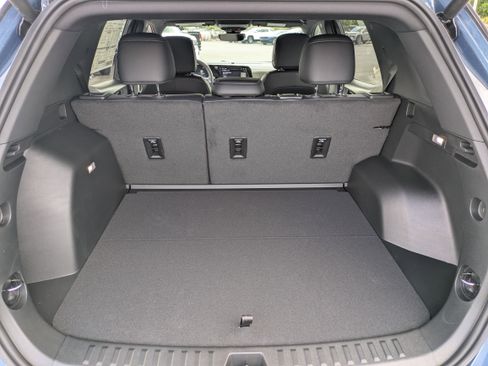New 2026 Chevrolet Equinox LT w/ Convenience Package II FWD image 13