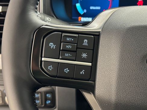 New 2026 Ford F250 Platinum w/ FX4 Off-Road Package image 38