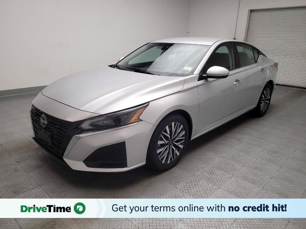 Used 2023 Nissan Altima 2.5 SV FWD image 1