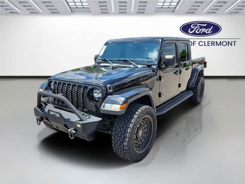 Used 2021 Jeep Gladiator Overland w/ Popular Equipment Package AWD/4WD image 2
