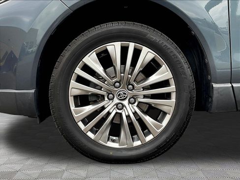 Used 2021 Toyota Venza Limited w/ Advanced Technology Package AWD/4WD image 34