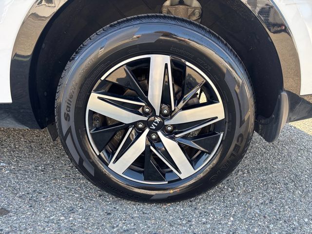 Used 2021 Kia Sorento EX w/ Panoramic Sunroof Package AWD/4WD image 26