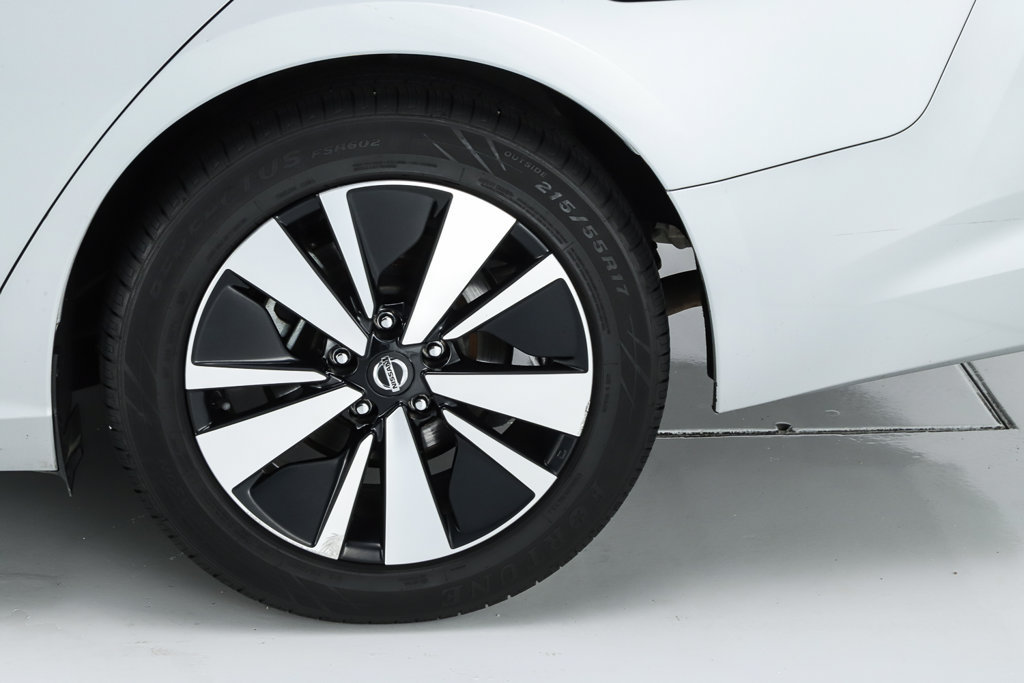 Used 2022 Nissan Altima 2.5 SV FWD image 43