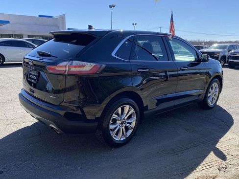 Used 2024 Ford Edge Titanium image 5