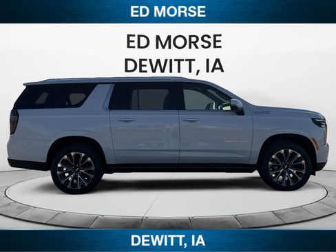 New 2026 Chevrolet Suburban High Country AWD/4WD image 6
