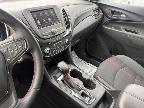 Used 2023 Chevrolet Equinox RS image 28