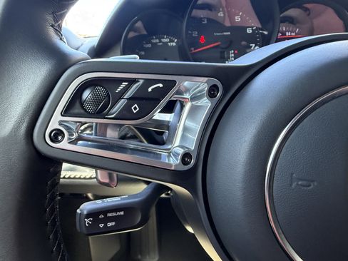 Certified 2025 Porsche 718 Boxster RWD image 27