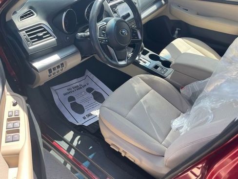 Used 2019 Subaru Outback 2.5i Premium w/ Popular Package #2 AWD/4WD image 13