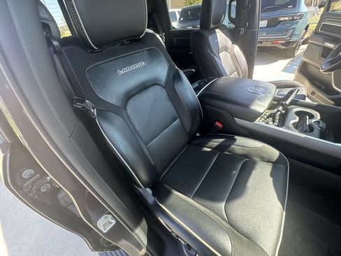 Used 2024 RAM 1500 Laramie AWD/4WD image 24