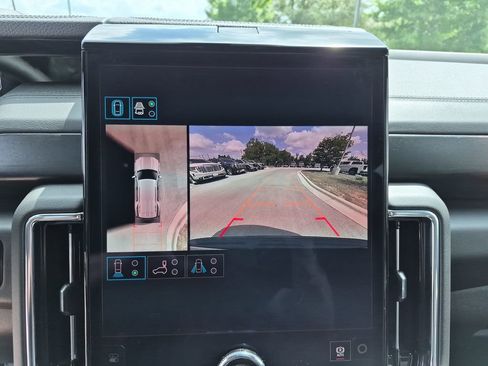New 2026 GMC Yukon Denali w/ Sun & Power Step Package AWD/4WD image 30