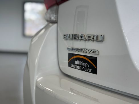 Used 2017 Subaru Impreza 2.0i Premium image 30