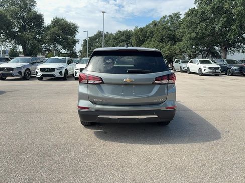 Used 2023 Chevrolet Equinox LT w/ Driver Convenience Package image 5