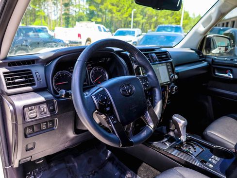 Used 2022 Toyota 4Runner TRD Pro AWD/4WD image 19