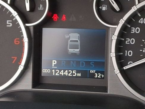 Used 2016 Toyota Tundra Limited w/ Limited Premium Package image 21