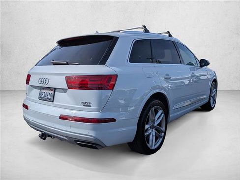 Used 2018 Audi Q7 3.0T Prestige AWD/4WD image 5