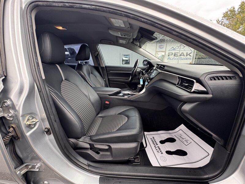 Used 2019 Toyota Camry SE FWD image 32
