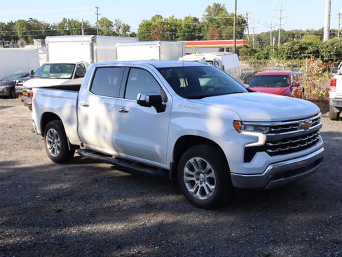 Used 2024 Chevrolet Silverado 1500 LTZ w/ Technology Package AWD/4WD image 2