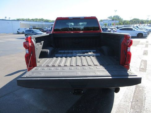 Certified 2022 Chevrolet Silverado 2500 LT w/ Convenience Package AWD/4WD image 8