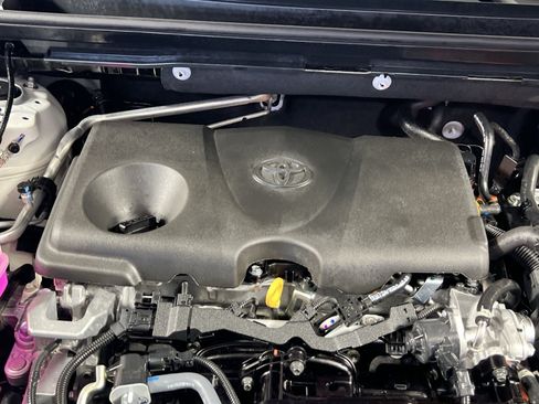 Used 2026 Toyota RAV4 LE AWD/4WD image 30
