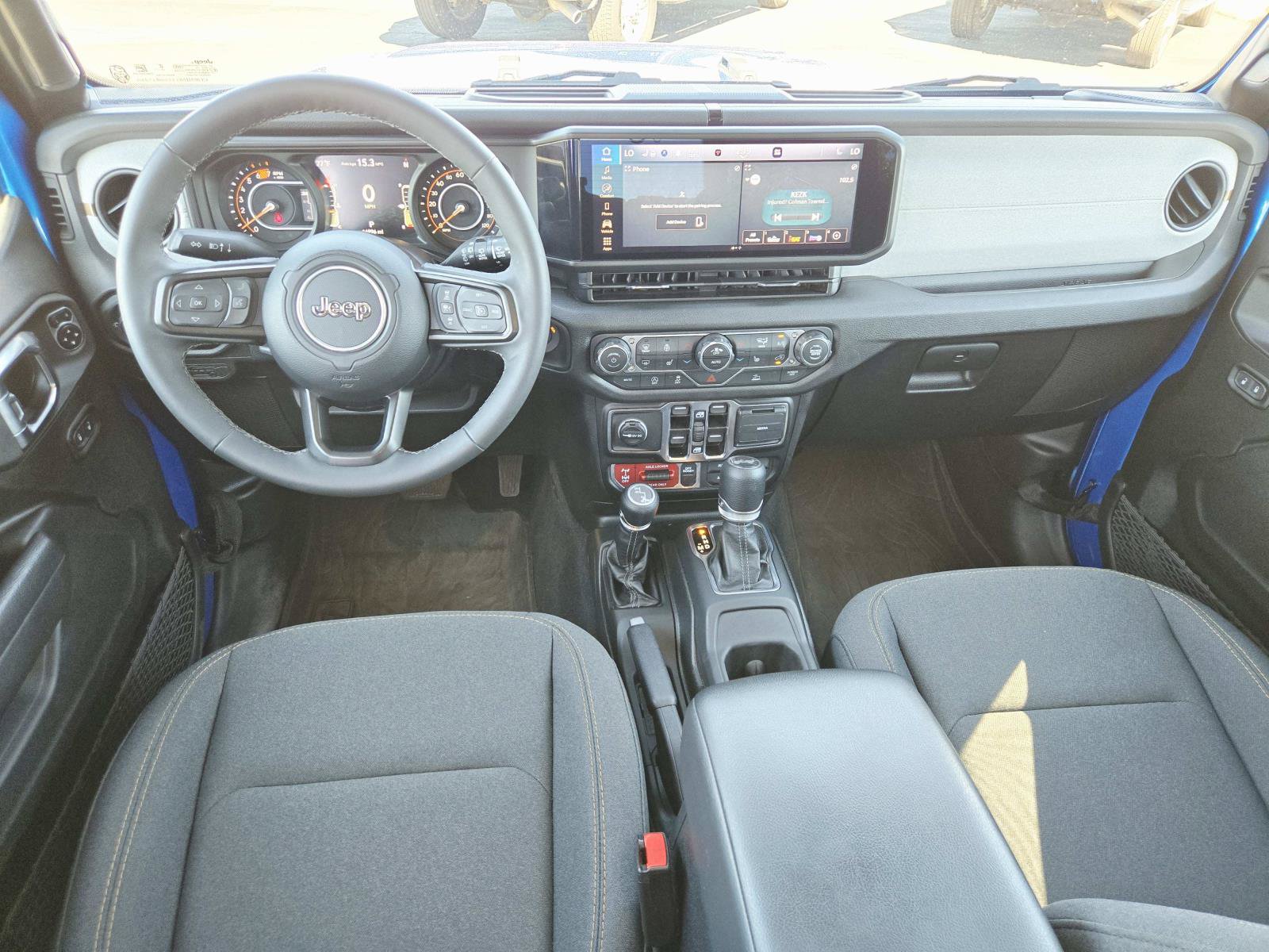 Used 2025 Jeep Wrangler Unlimited Sport AWD/4WD image 10