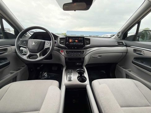 Used 2021 Honda Pilot EX image 12
