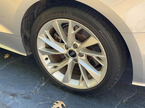 Used 2022 Audi A5 2.0T Premium image 5