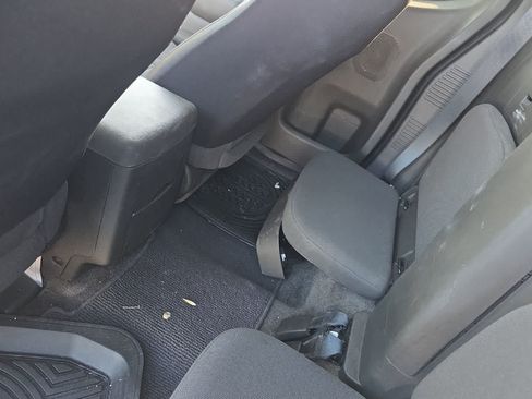 Used 2017 Nissan Frontier S RWD image 5