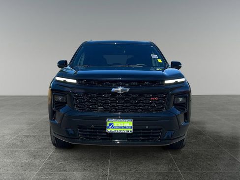 Used 2024 Chevrolet Traverse RS w/ LPO, Floor Liner Package image 2