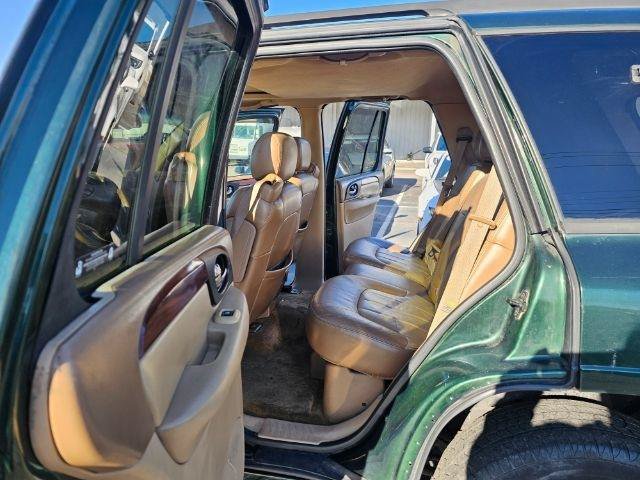 Used 2002 GMC Envoy SLT AWD/4WD image 28